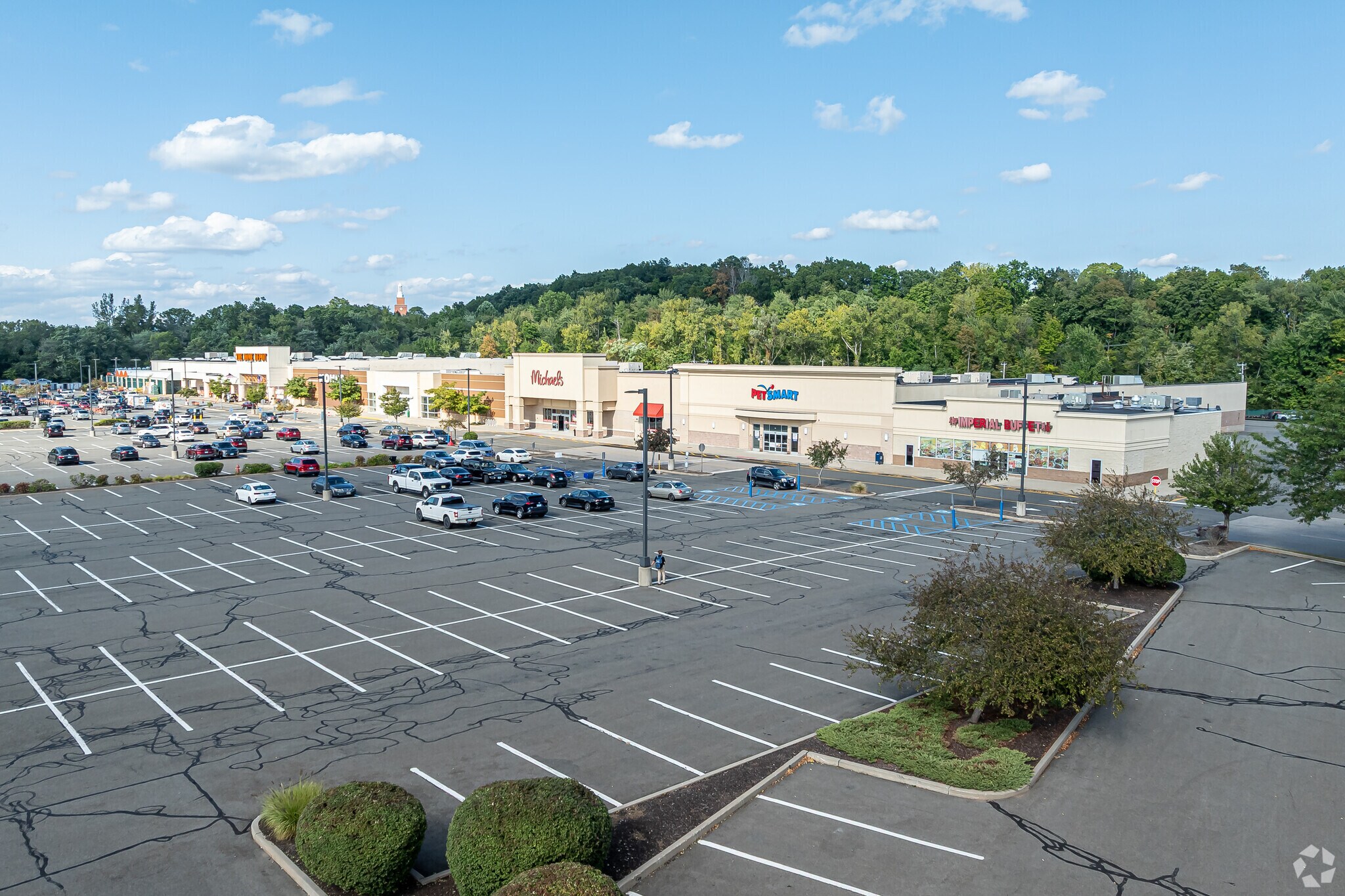 225-295 Berlin Tpke, Berlin, CT for sale Primary Photo- Image 1 of 1