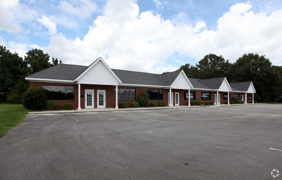 100-116 S Business Plz, New Bern, NC for sale - Primary Photo - Image 1 of 1