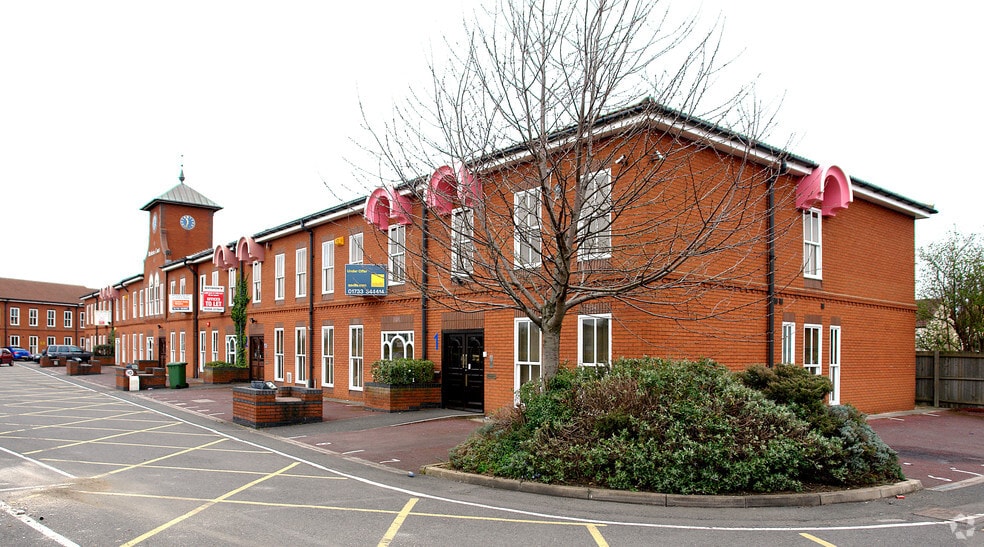 Peppercorn Clos, Peterborough for lease - Building Photo - Image 1 of 8