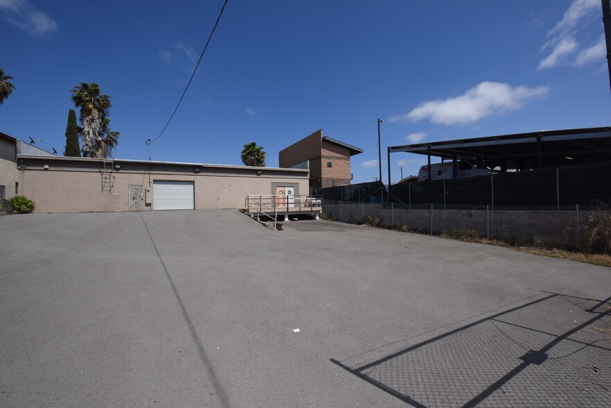828 Grand Ave, Spring Valley, CA for lease - Building Photo - Image 2 of 35