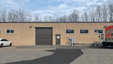 9 Britton Dr, Bloomfield, CT for lease Building Photo- Image 1 of 8