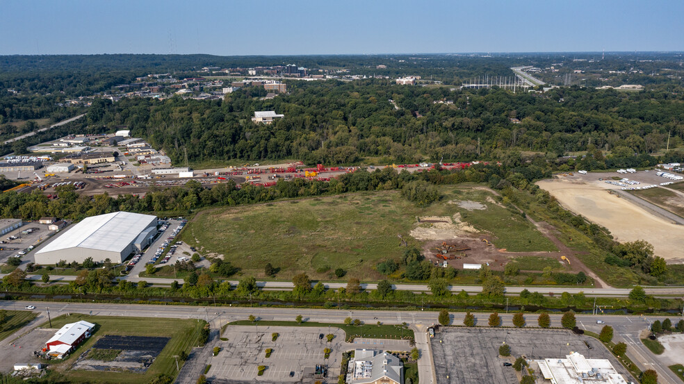 6000 W Canal Rd, Valley View, OH for sale - Building Photo - Image 2 of 4