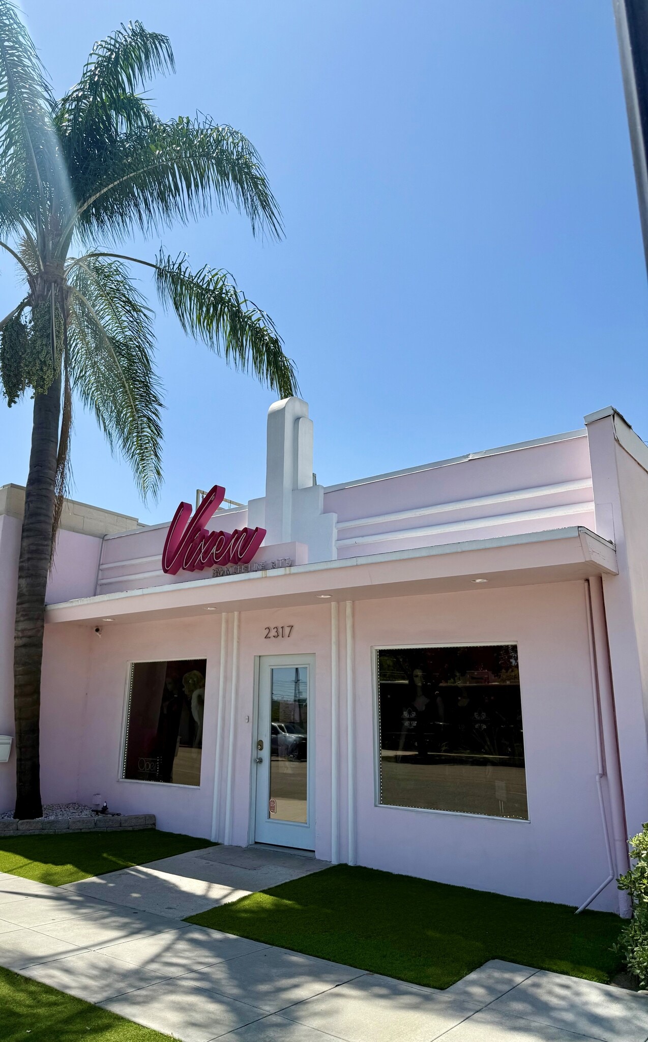 2317 W Magnolia Blvd, Burbank, CA for sale Building Photo- Image 1 of 12