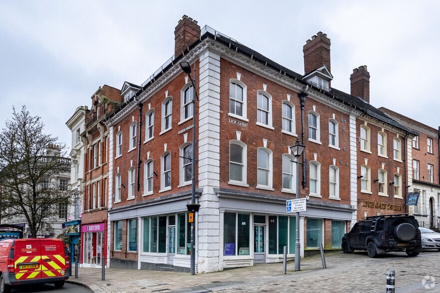 43 Queen Sq, Wolverhampton for lease - Primary Photo - Image 1 of 4