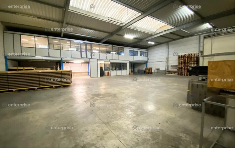 Flex in Chambly for lease - Interior Photo - Image 3 of 6