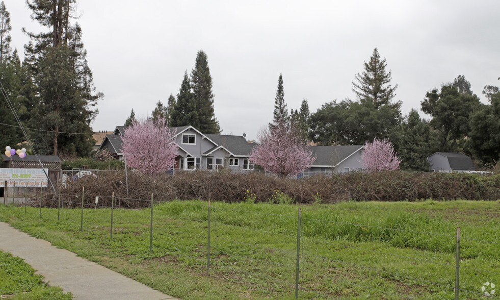 3051 Browns Valley Rd, Napa, CA 94558