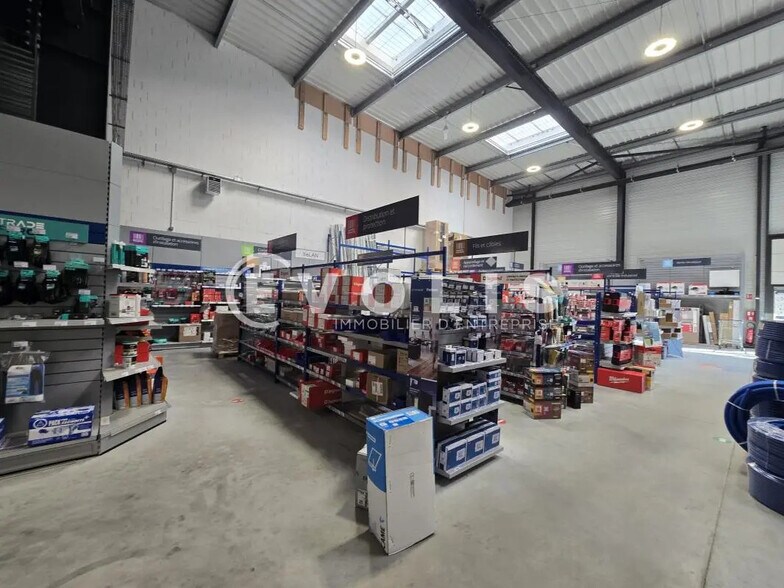 Flex in Villebon-sur-Yvette for lease - Building Photo - Image 3 of 8