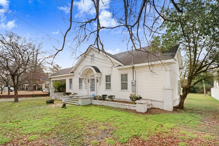 1206 E Ash St, Goldsboro, NC for sale - Building Photo - Image 2 of 19