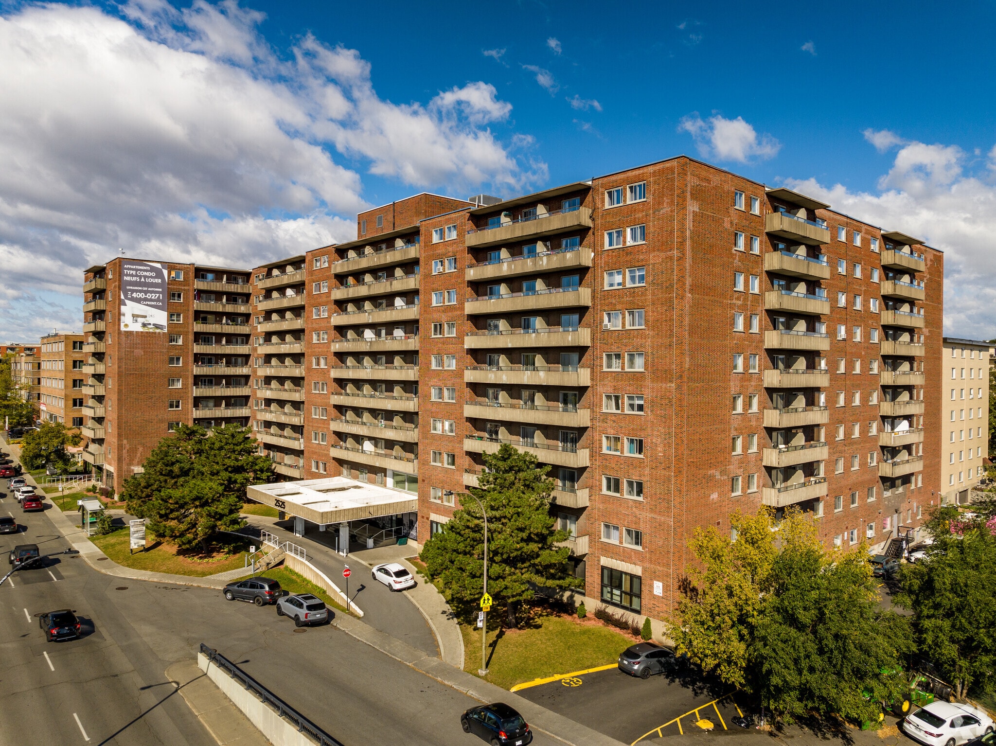 2525 Boul Cavendish, Montréal, QC for sale Building Photo- Image 1 of 1