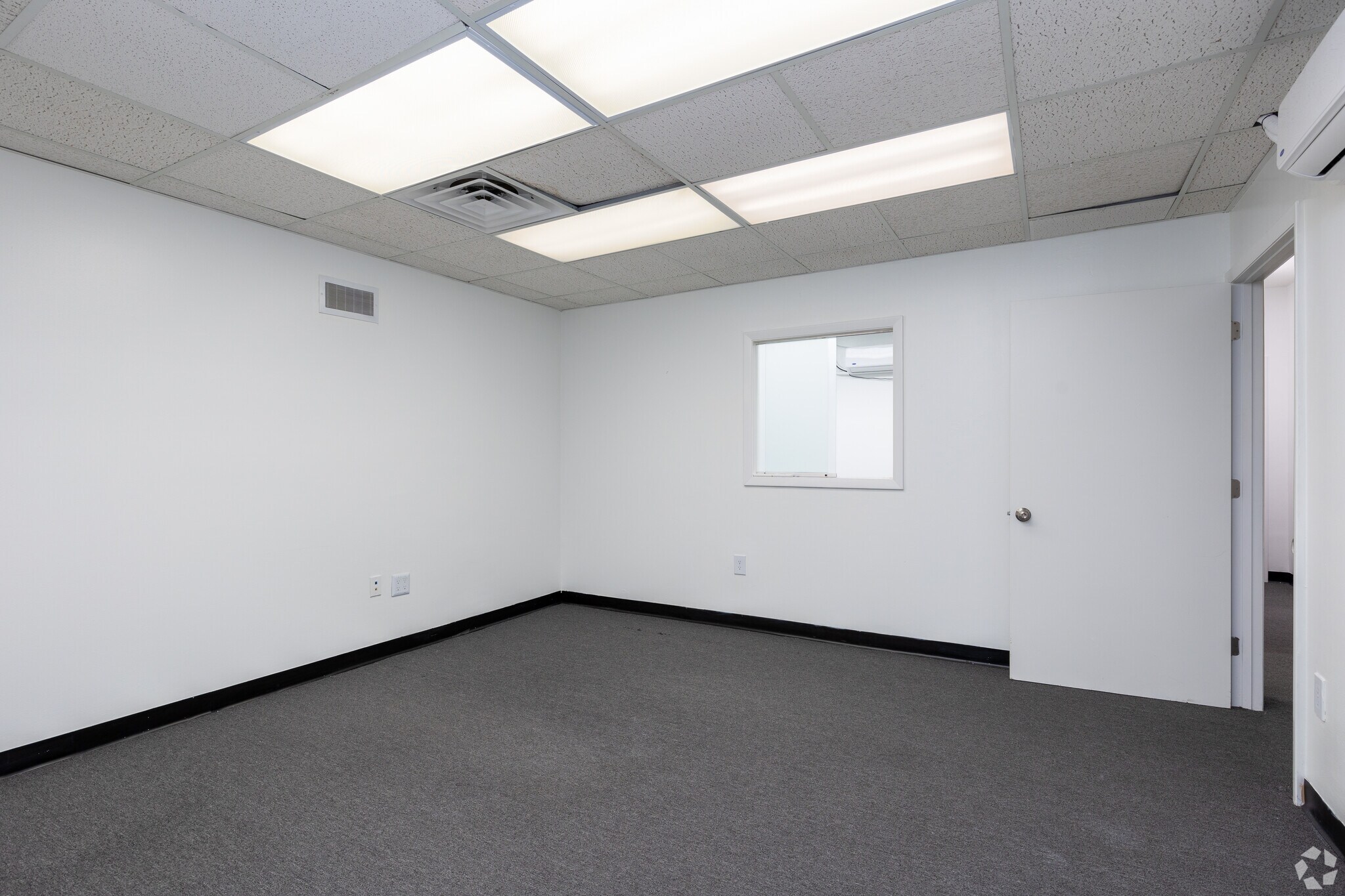 1350 Orange Ave, Winter Park, FL for lease Interior Photo- Image 1 of 5