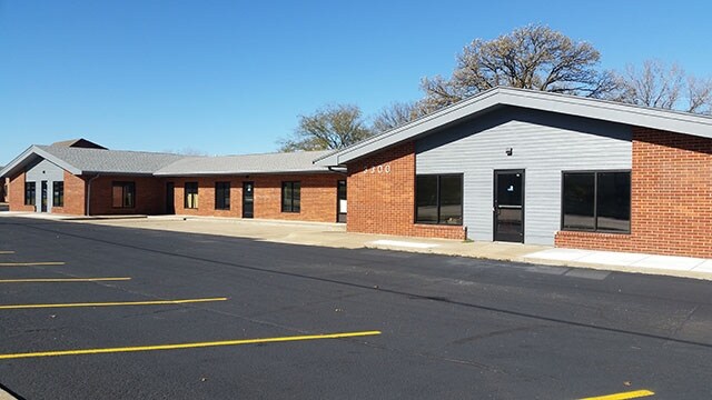 3300 SW 29th St, Topeka, KS for sale - Building Photo - Image 1 of 1