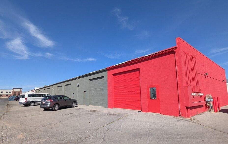 325 W 1700 S, Clearfield, UT for lease - Building Photo - Image 3 of 7