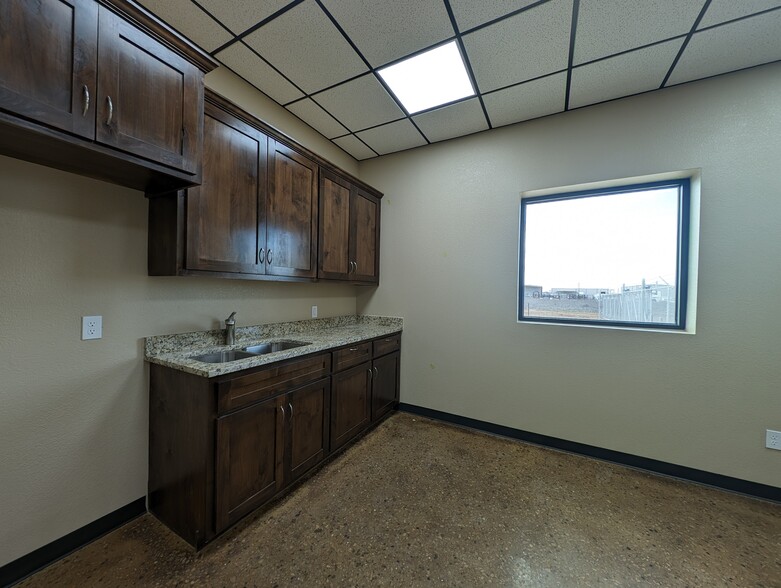 9500 W County Road 150, Midland, TX for lease - Building Photo - Image 3 of 6