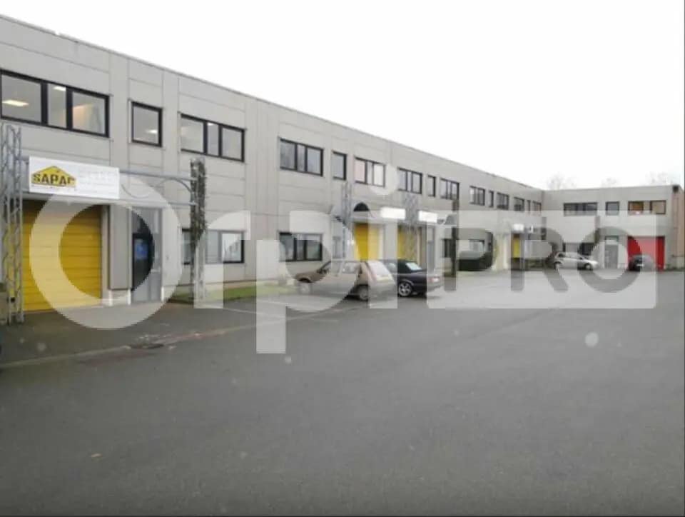 Flex in Bondoufle for lease Building Photo- Image 1 of 5