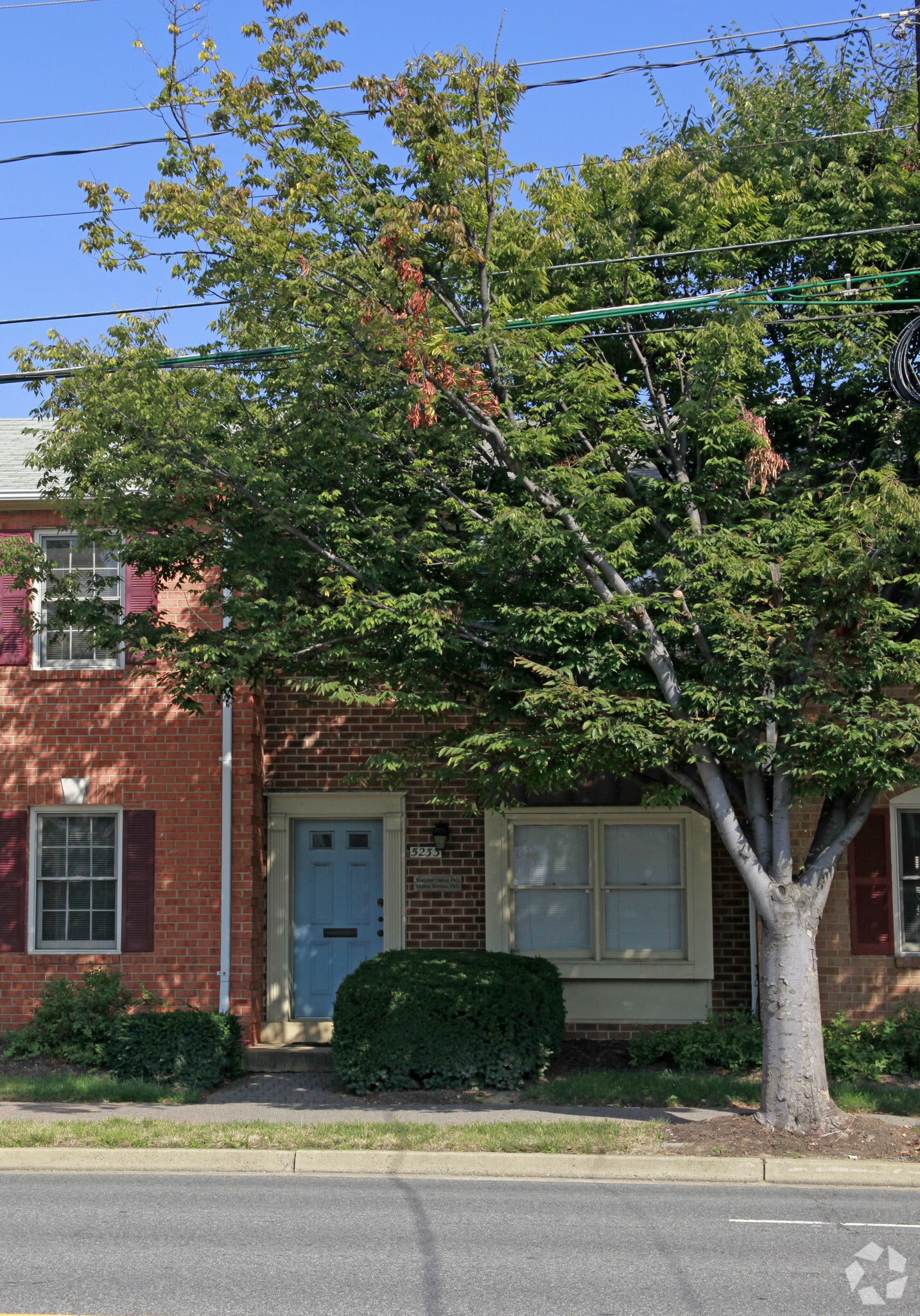 5233 Wilson Blvd, Arlington, VA 22205