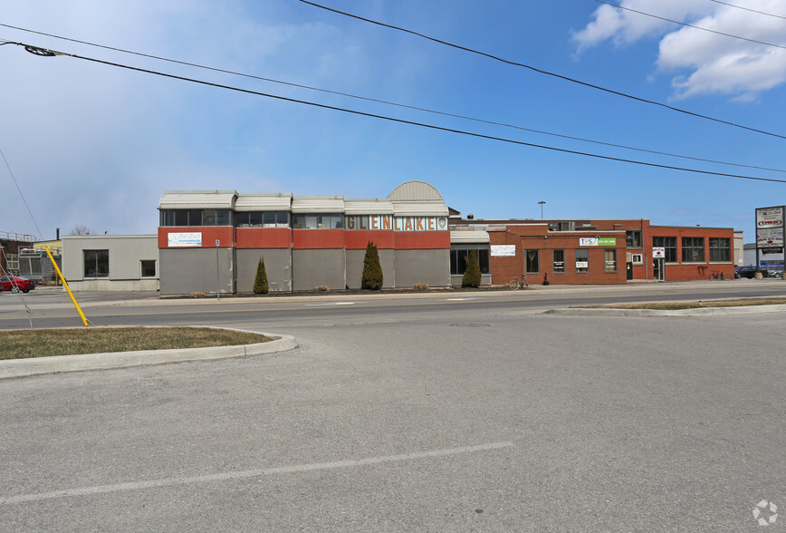 325 Welland Ave, St Catharines, ON for lease - Primary Photo - Image 1 of 12