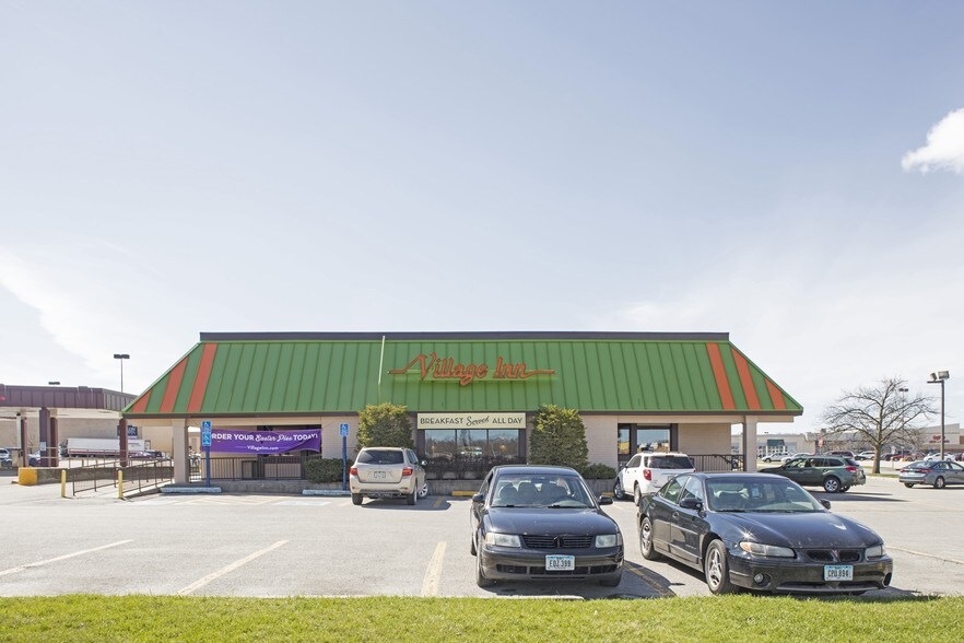 6301 University Ave, Cedar Falls, IA for sale - Building Photo - Image 1 of 1