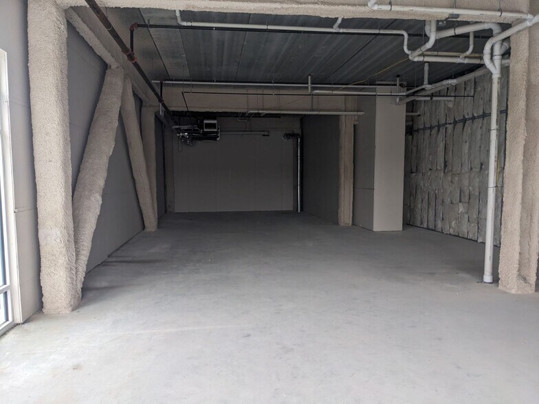 1629 S Broadway, Minot, ND for sale - Building Photo - Image 1 of 1