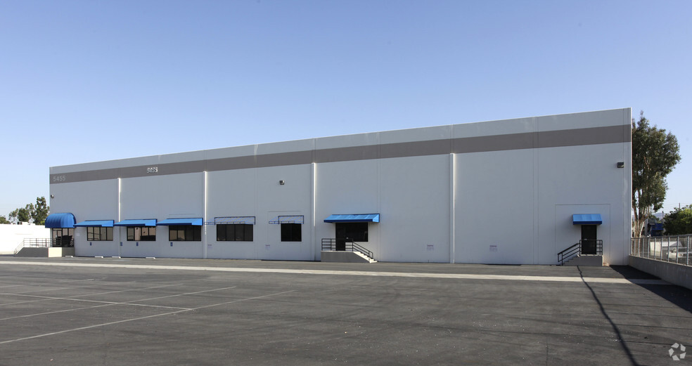 5455 E La Palma Ave, Anaheim, CA for lease - Building Photo - Image 3 of 17