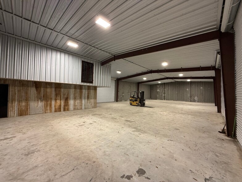 1141 FM 517 Rd, Alvin, TX for sale - Building Photo - Image 3 of 8