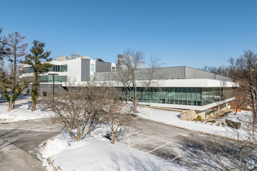 250 King of Prussia Rd, Radnor, PA for sale - Primary Photo - Image 1 of 1