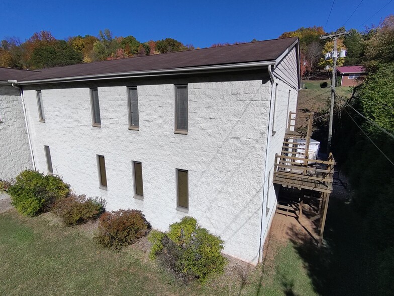 5012 W Washington St, Charleston, WV for lease - Building Photo - Image 3 of 5