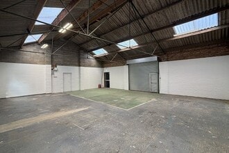 543 Wallisdown Rd, Poole for lease Interior Photo- Image 2 of 2