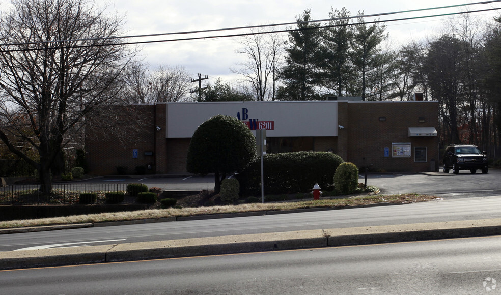 6201 Richmond Hwy, Alexandria, VA for lease - Building Photo - Image 2 of 8