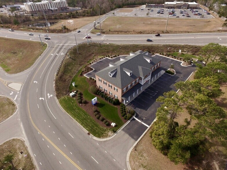 4911 Long Beach Rd SE, Southport, NC for lease - Building Photo - Image 2 of 3