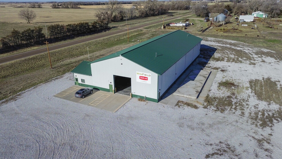 851 Highway 92, Palmer, NE for sale - Primary Photo - Image 1 of 1