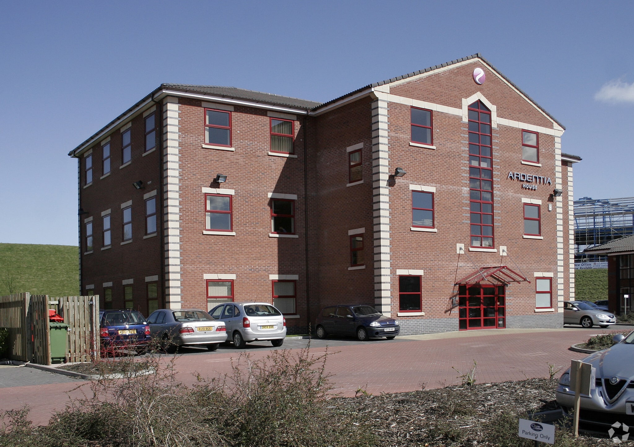 Gillette Clos, Stafford for sale Primary Photo- Image 1 of 1