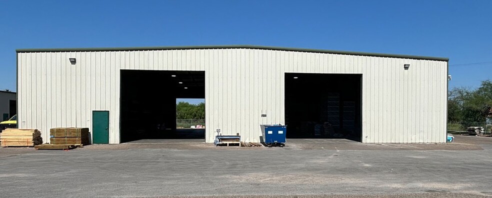 2202 E Carlos Truan Blvd, Kingsville, TX for sale - Building Photo - Image 3 of 6