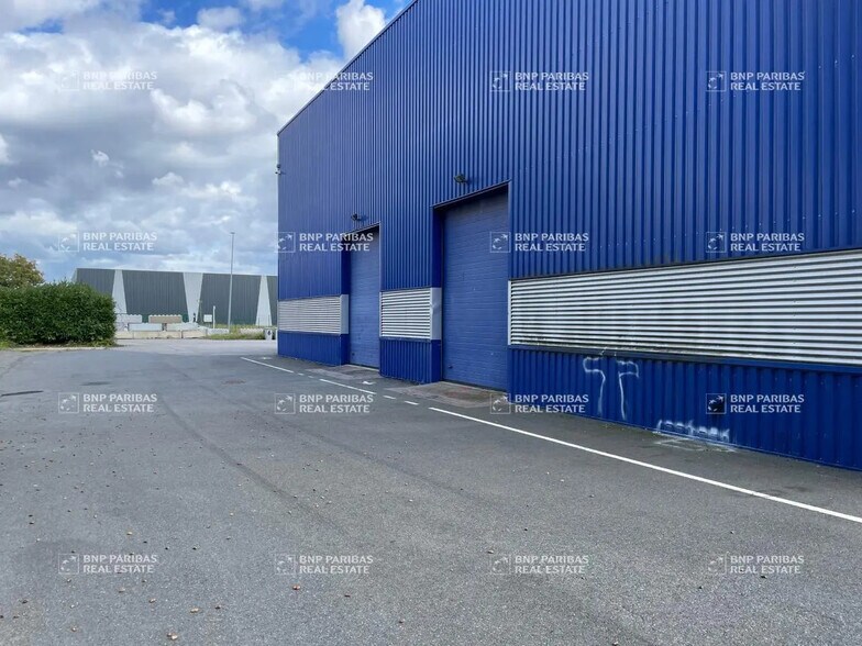 Flex in Saint-Aignan-Grandlieu for lease - Building Photo - Image 3 of 11