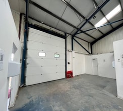 Wakefield Rd, Bootle for lease Interior Photo- Image 2 of 4