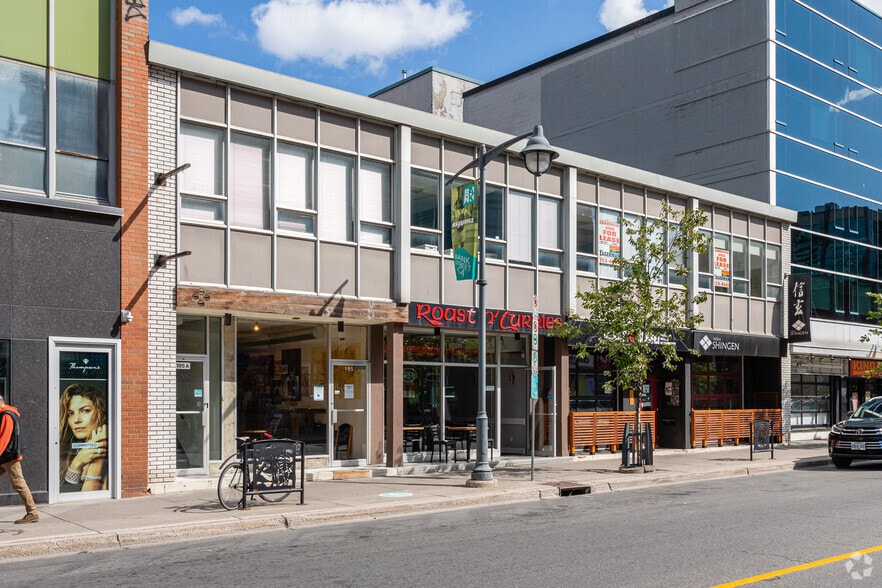 195-199 Bank St, Ottawa, ON for lease - Primary Photo - Image 1 of 9