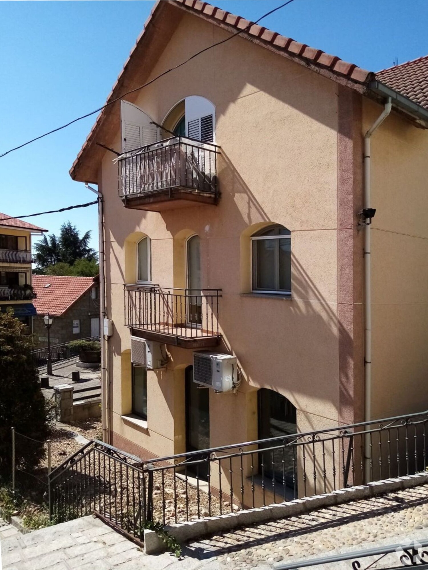 Retail in Cercedilla, Madrid for sale Primary Photo- Image 1 of 3