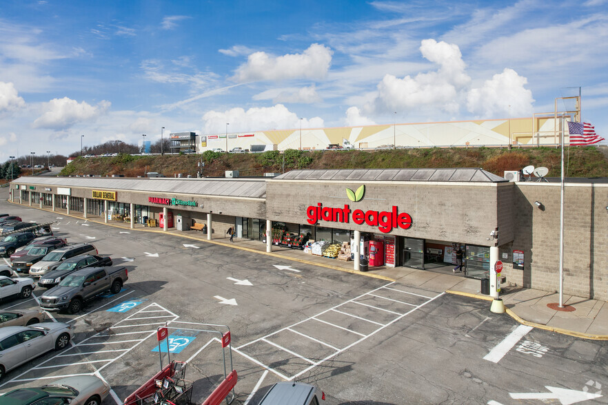 1701 Lincoln Hwy, North Versailles, PA for lease - Primary Photo - Image 1 of 5