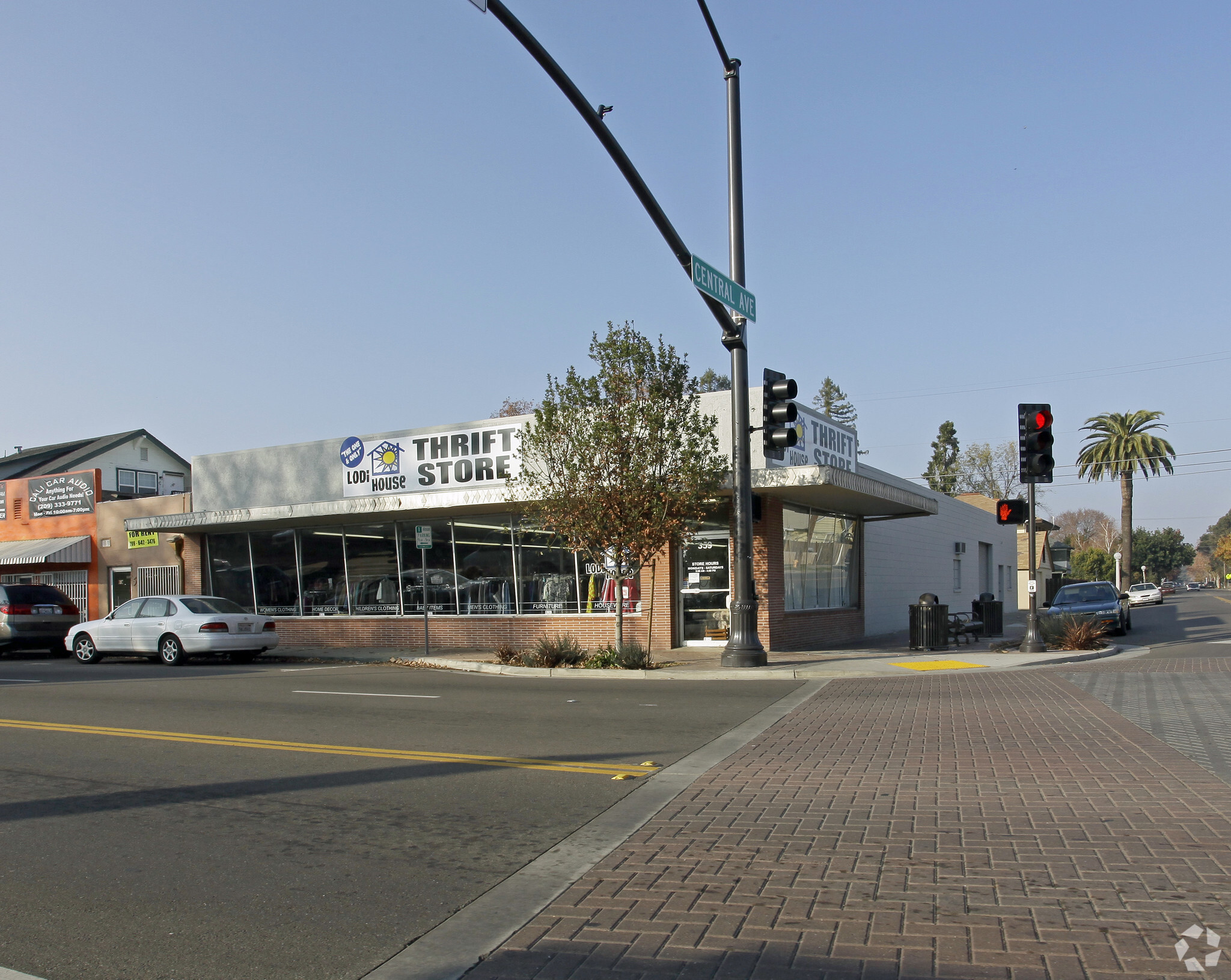 359 E Lodi Ave, Lodi, CA for lease Primary Photo- Image 1 of 9