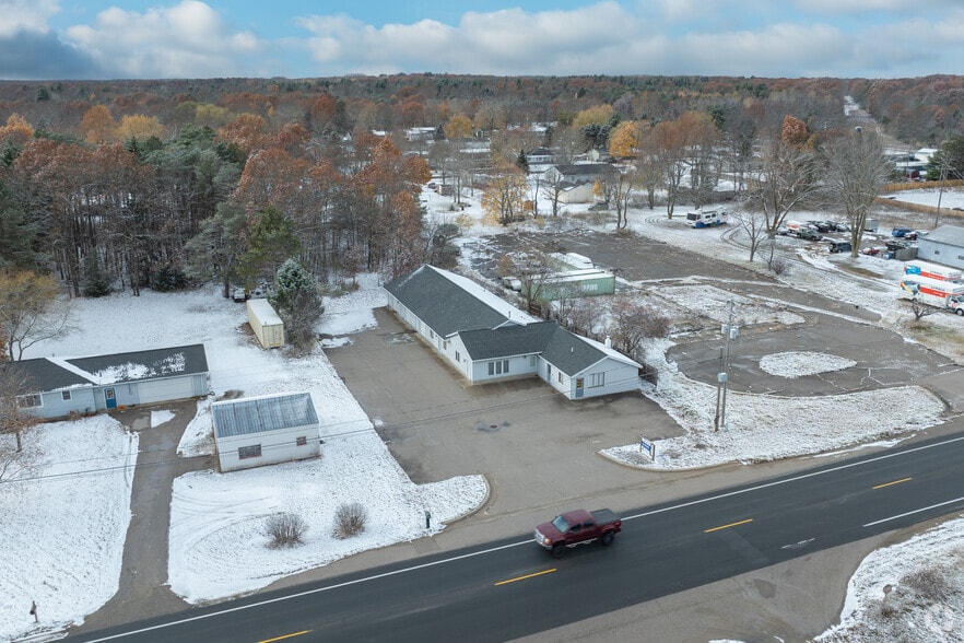 2865 Whitehall Rd, Muskegon, MI for sale - Aerial - Image 2 of 4