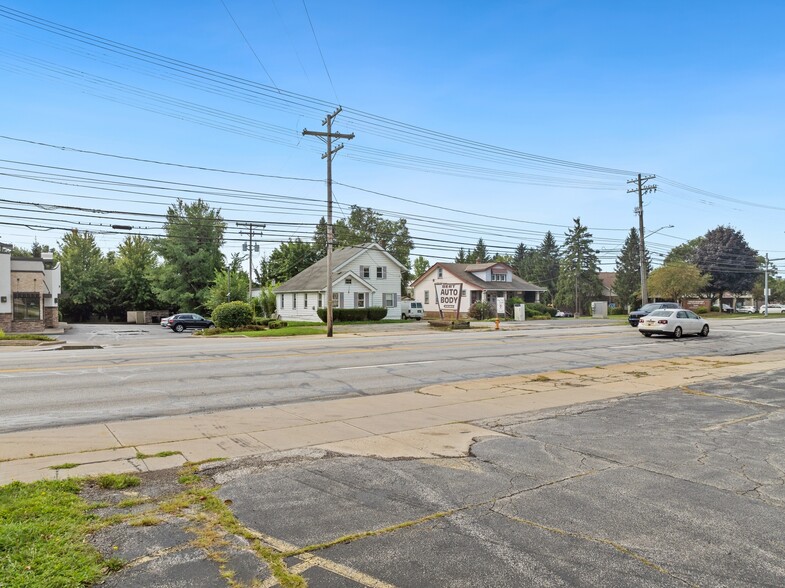 24265 Lorain Rd, North Olmsted, OH for lease - Building Photo - Image 2 of 42