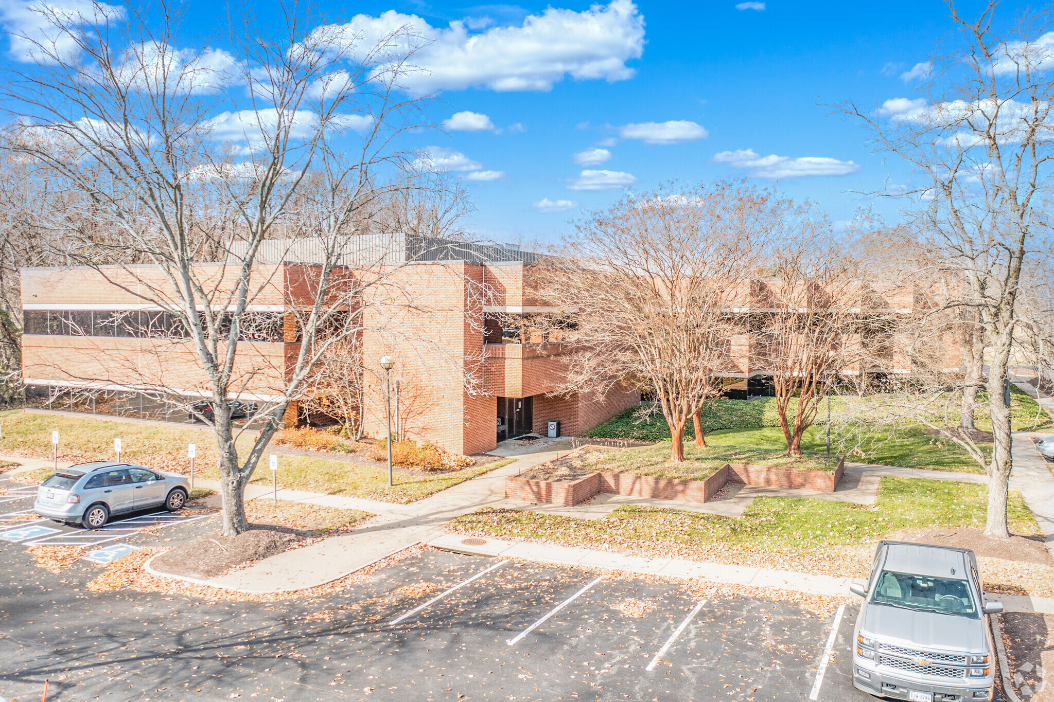 2701 Emerywood Pky, Richmond, VA for sale Primary Photo- Image 1 of 1