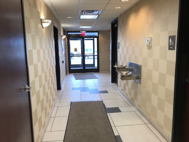 6700 Squibb Rd, Mission, KS for sale Lobby- Image 1 of 1