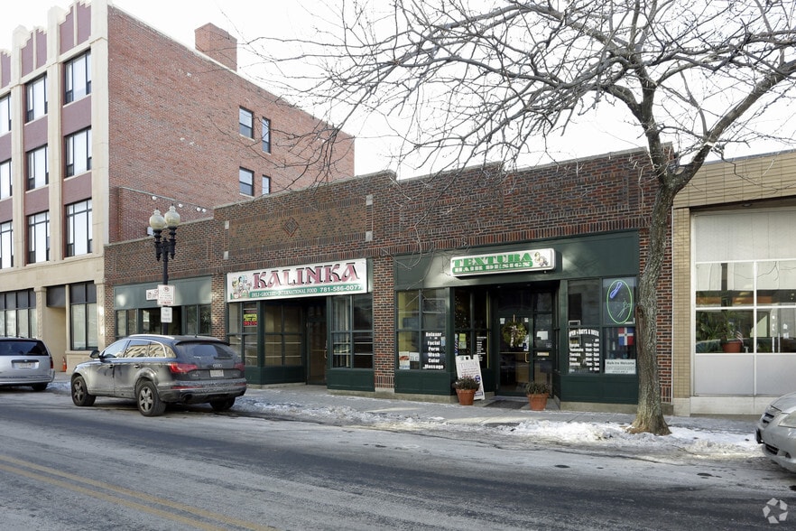 6973 Exchange St, Lynn, MA 01901