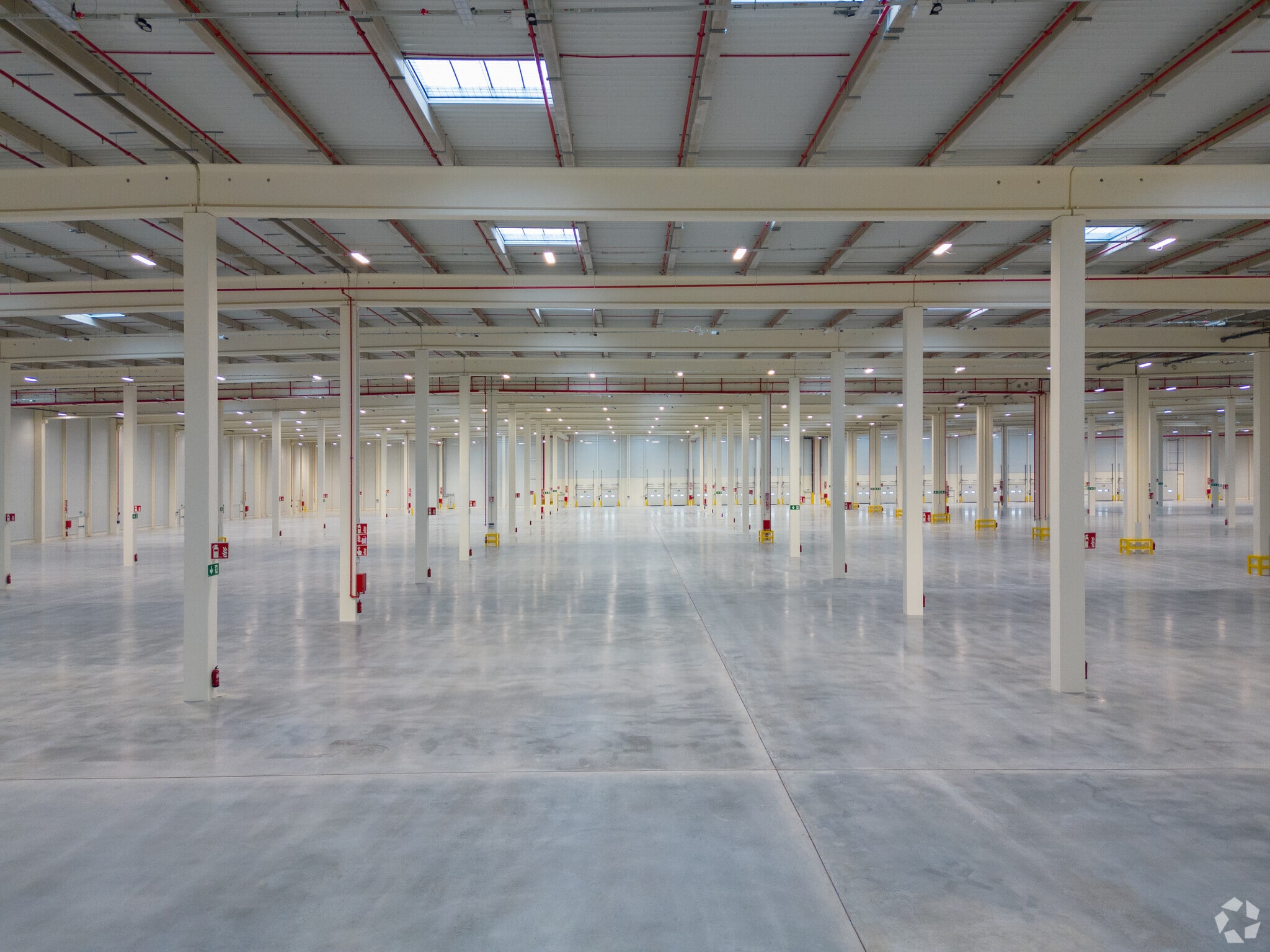 Calle Arqueología, Illescas, Toledo for lease Interior Photo- Image 1 of 2