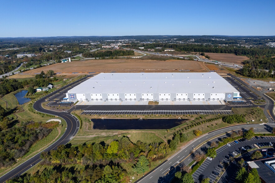 1130 N Pottstown Pike, Exton, PA for lease - Building Photo - Image 3 of 20