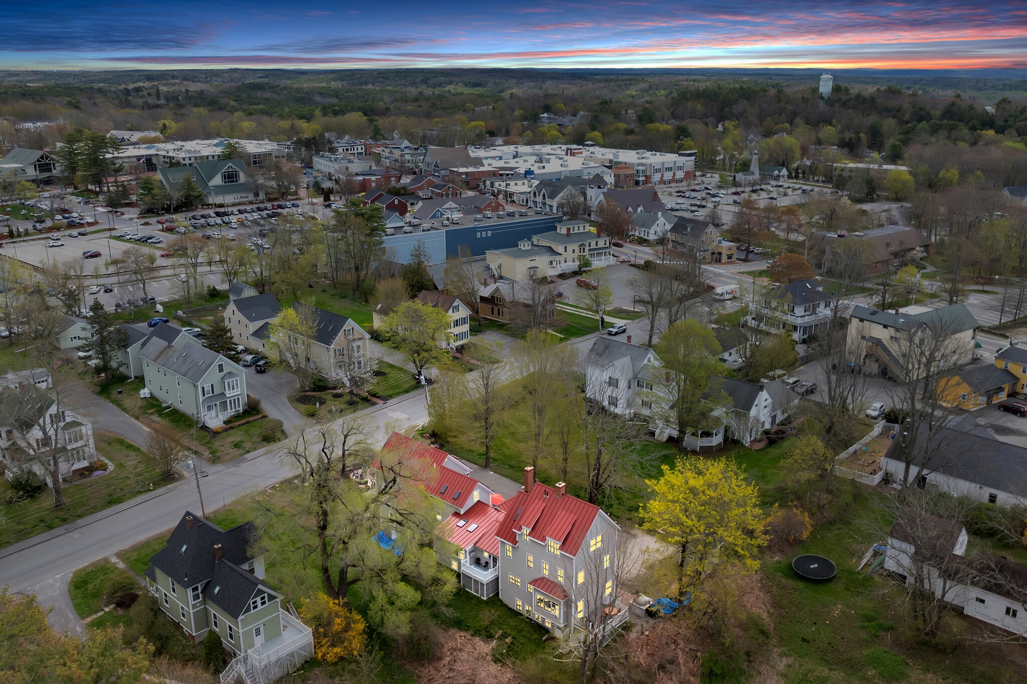 11 Holbrook St, Freeport, ME for sale Building Photo- Image 1 of 37