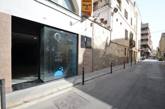Retail in Vilanova i la Geltrú, Barcelona for lease Building Photo- Image 1 of 11