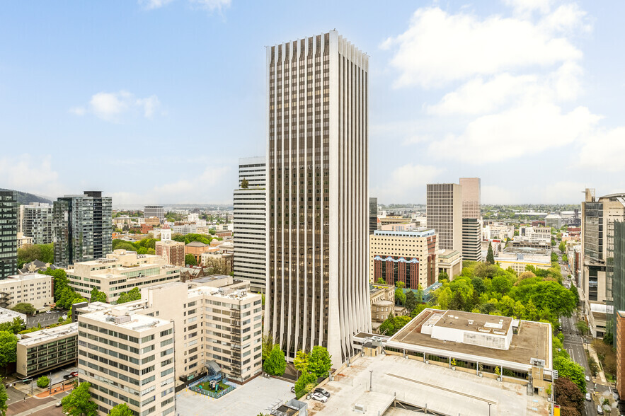 1300 SW Fifth Ave, Portland, OR for lease - Building Photo - Image 2 of 4