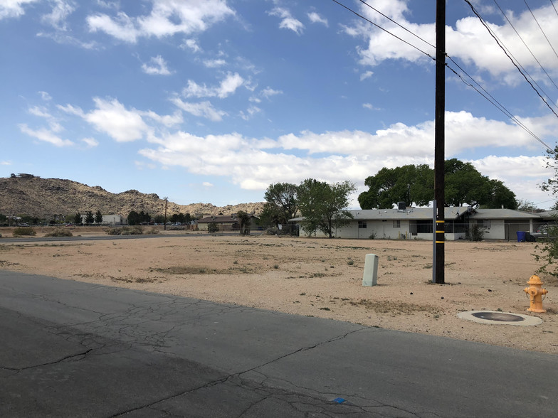 20396 Thunderbird Rd, Apple Valley, CA 92307 | LoopNet