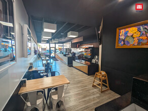 17300 Ventura Blvd, Encino, CA for lease Interior Photo- Image 2 of 7